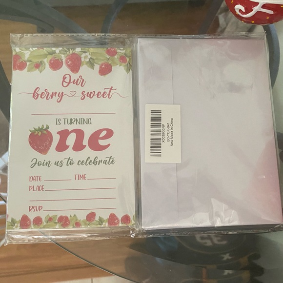 🌺 3/$15 Set of 20 Strawberry 1st Birthday Invitations - Picture 3 of 3